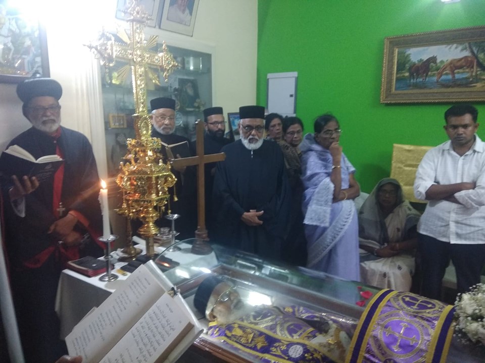 ശവസംസ്കാരം / ഡോ. സഖറിയാസ് മാര്‍ അപ്രേം